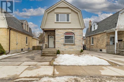 28 Mount Pleasant Avenue, London North (North N), ON, N6H1C9 | Card Image