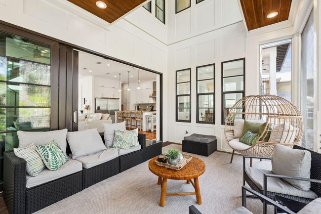 200 Blue Crab Loop | Image 21