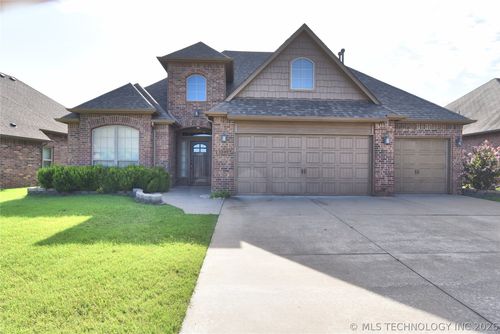 3349 S 206th East Ave, Broken Arrow, OK, 74014-5192 | Card Image