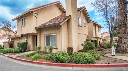 26 Del Prado Circle, Fairfield, CA, 94533 | Card Image