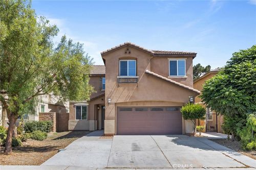 17044 Cerritos St, Fontana, CA, 92336-3462 | Card Image