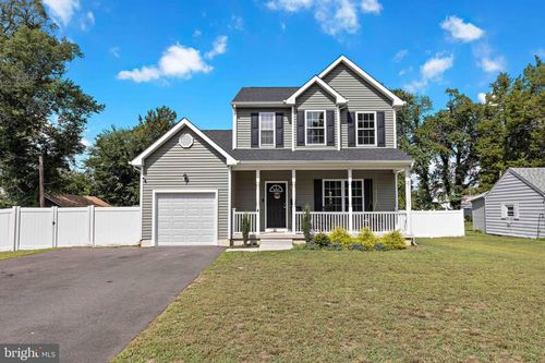 4 Elmwood Ave, Vineland, NJ, 08360-4103 | Card Image