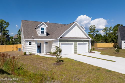 303 Coastal Reef Ct, Holly Ridge, NC, 28445-7731 | Card Image