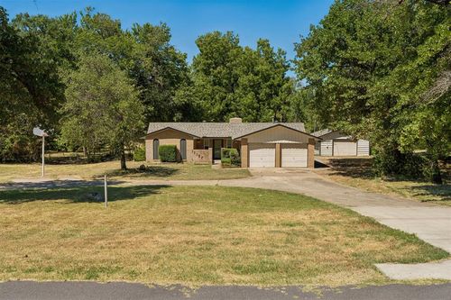11107 Jeffords Ave, Choctaw, OK, 73020-8284 | Card Image
