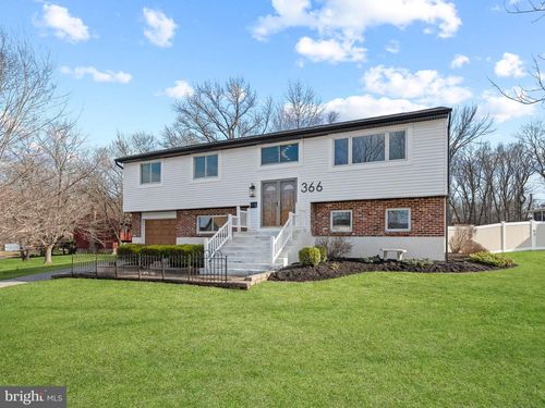 366 Independence Blvd, Lawnside, NJ, 08045-1034 | Card Image