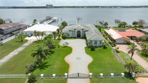 3020 S Peninsula Dr, Daytona Beach Shores, FL, 32118-5912 | Card Image