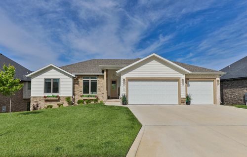 6139 S Dollison Ave, Springfield, MO, 65810-3084 | Card Image