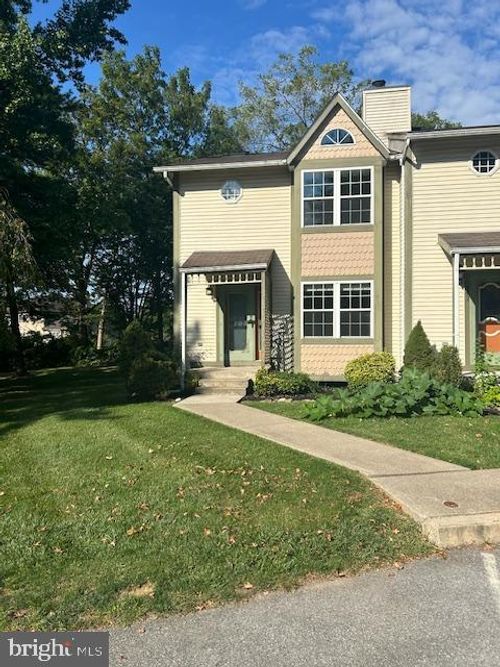 101 Independence Ct, BETHLEHEM, PA, 18020-9544 | Card Image