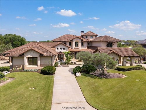 4714 Heron Lakes Cir, Bryan, TX, 77802-3468 | Card Image