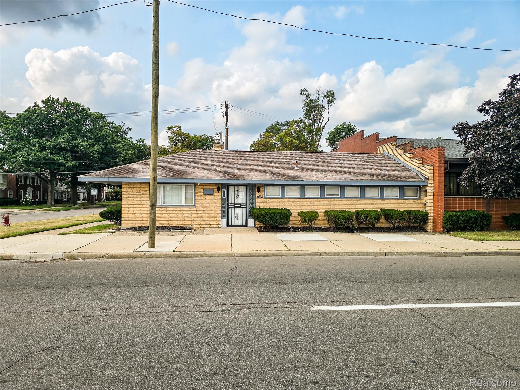 Commercial Lease in Detroit 3