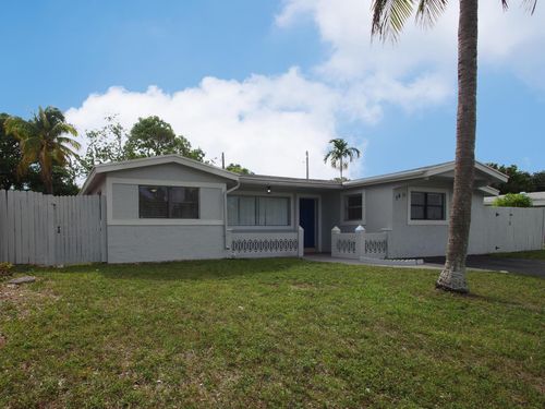 3611 Nw 35th Ave, Lauderdale Lakes, FL, 33309-5450 | Card Image