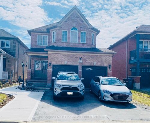 17 Fallstar Cres, Brampton, ON, L7A2J5 | Card Image