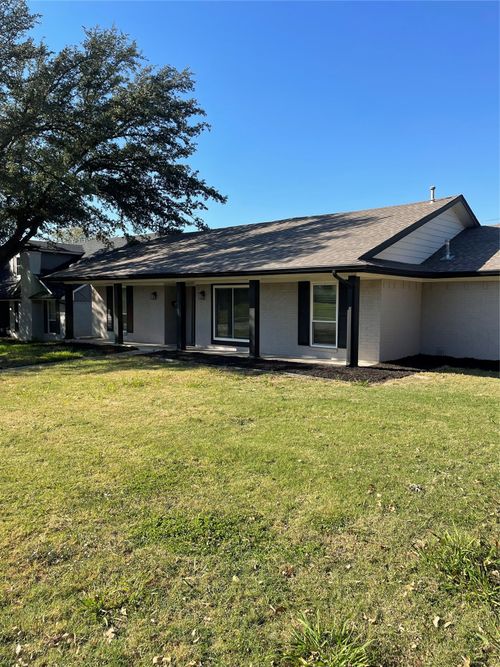 1423 Northridge Dr, Carrollton, TX, 75006-1456 | Card Image