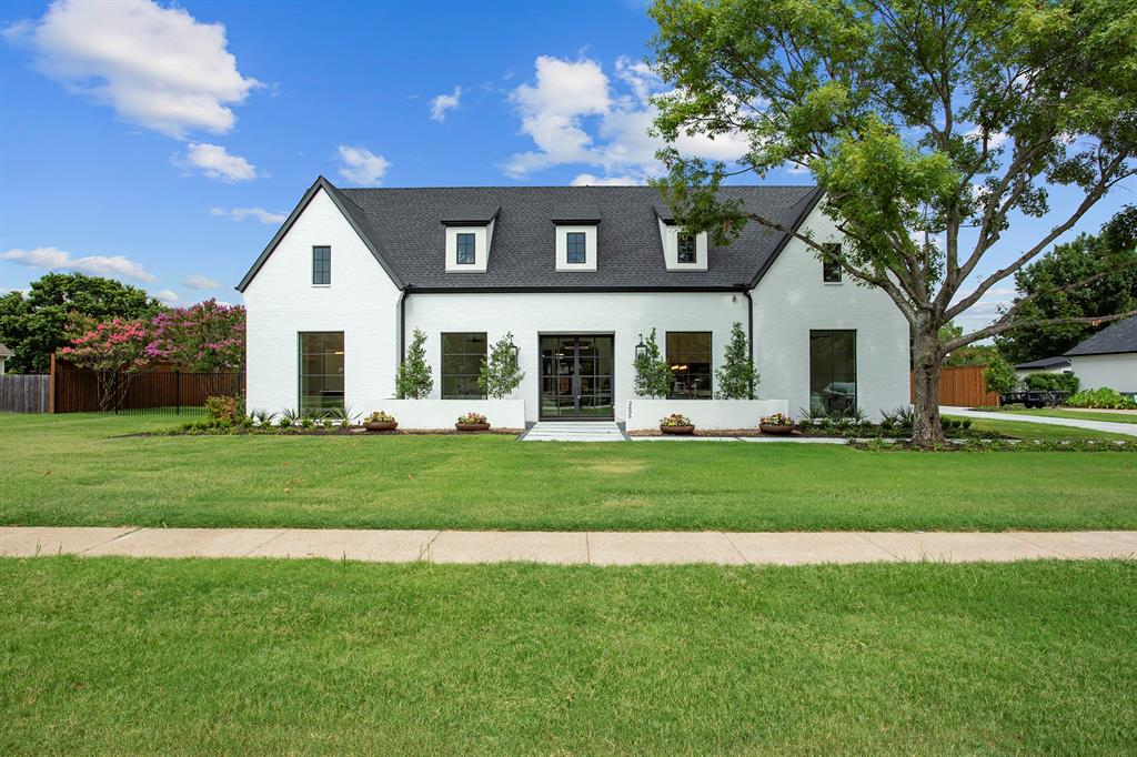 Carroll Ave, Southlake, TX 76092