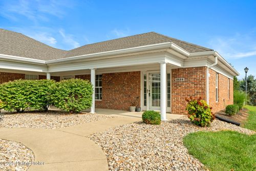 8624 Applegate Village Dr, Louisville, KY, 40219-5609 | Card Image