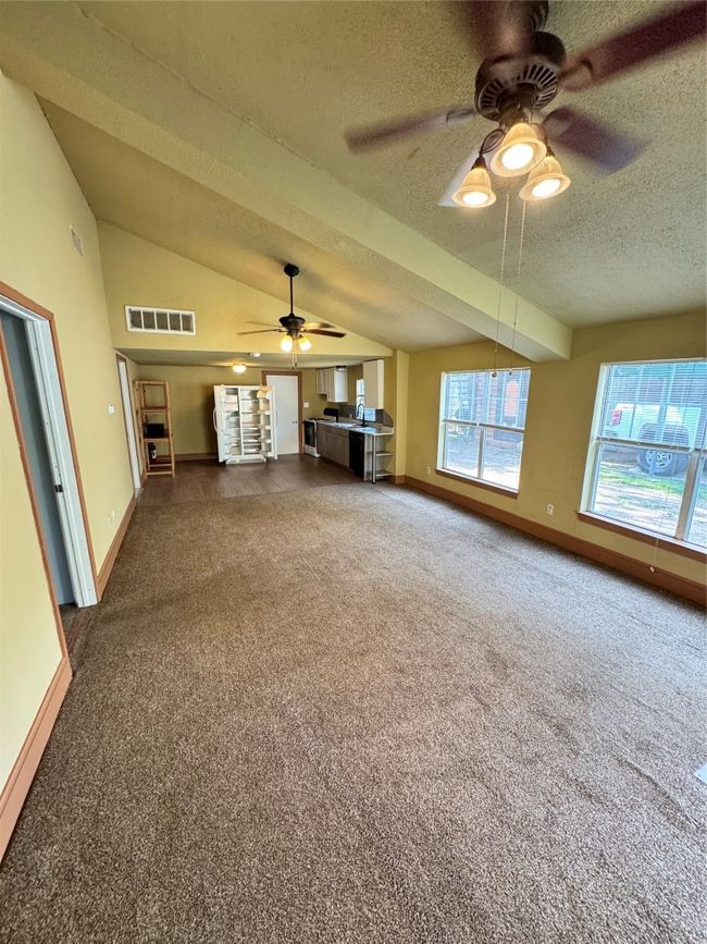 A - 1102 Minnie Dr, Home with 2 bedrooms, 1 bathrooms and 2 parking in Austin TX | Image 5