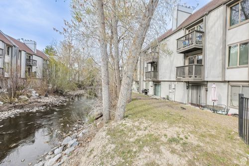 apt-d-440 E Creekside Cir, Murray, UT, 84107-6327 | Card Image