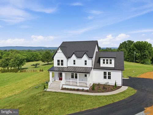 40321 Quarter Branch Rd, LOVETTSVILLE, VA, 20180-2104 | Card Image