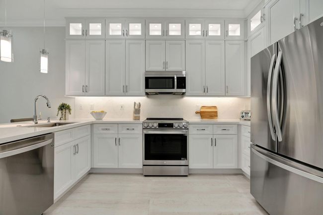 4662 Se Manatee Way, Condo with 3 bedrooms, 3 bathrooms and null parking in Stuart FL | Image 9