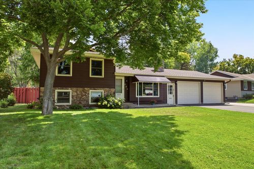280 117th Ln Ne, Blaine, MN, 55434-1925 | Card Image