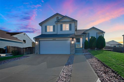 5242 Elkhart St, Denver, CO, 80239-6041 | Card Image