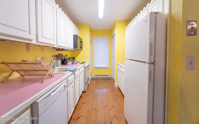 Kitchen | Image 16