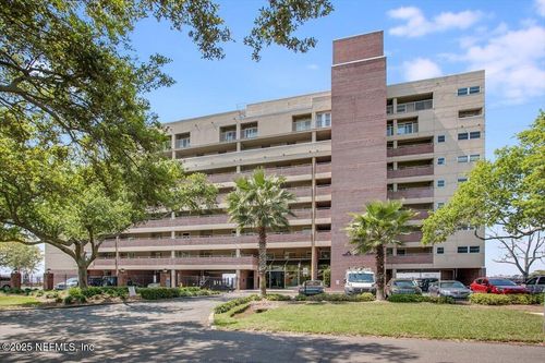 1533-1533 Le Baron Ave, JACKSONVILLE, FL, 32207-8460 | Card Image