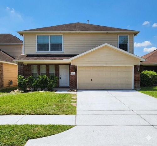 5707 Saluda Creek Ln, Houston, TX, 77085-5807 | Card Image