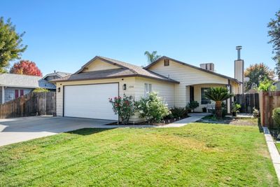 1340 Rayser Street, House other with 3 bedrooms, 0 bathrooms and null parking in Kingsburg CA | Image 1