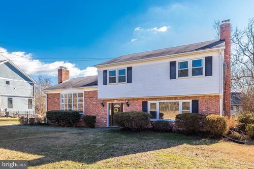 1013 Westbriar Dr Ne, VIENNA, VA, 22180-3667 | Card Image