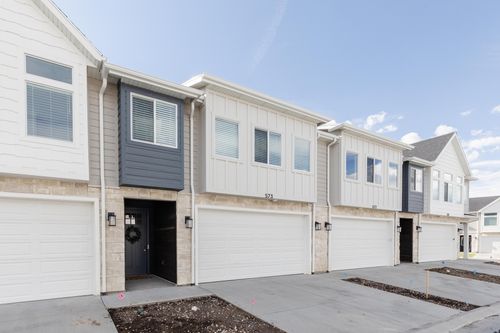 573 N Richland Valley St, Garden City, UT, 84028 | Card Image