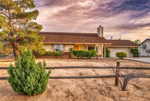 57731 San Tropeze Dr, Yucca Valley, CA, 92284-4417 | Card Image