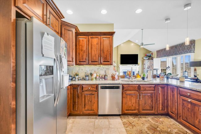 1704 Whisper Meadow Ln, Townhouse with 3 bedrooms, 3 bathrooms and 2 parking in Mahomet IL | Image 28
