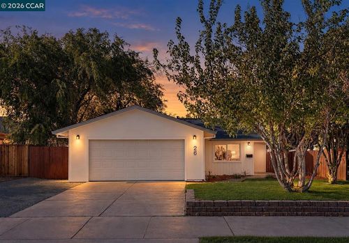 26 Polaris Dr, Pittsburg, CA, 94565-3542 | Card Image