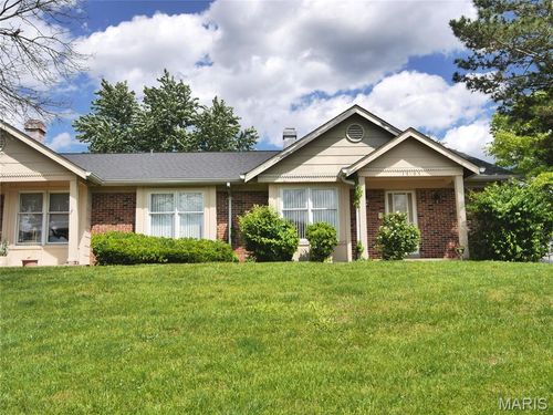 12303 White Cap Ln, Florissant, MO, 63033-4719 | Card Image