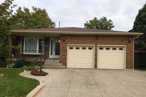 3328 Jordan Ave, Burlington, ON, L7M3R2 | Card Image