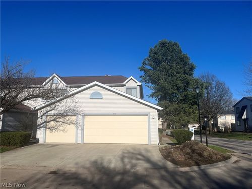5553 Windrush Ct, Parma, OH, 44134-2089 | Card Image