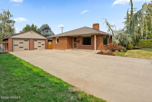 4403 Uplands Way, Yakima, WA, 98908-2868 | Card Image