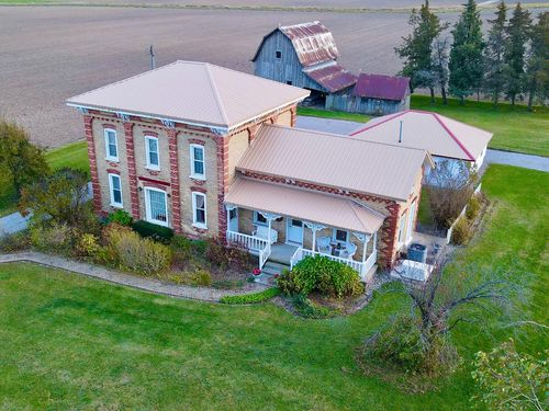 5821 Dixon Rd, Vassar, MI, 48768-9712 | Card Image