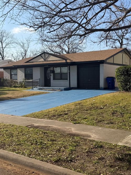 13729 Birchlawn Dr, Farmers Branch, TX, 75234-4818 | Card Image