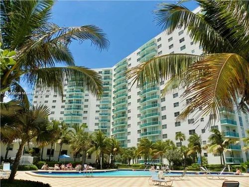 1039-3001 S Ocean Dr, Hollywood, FL, 33019 | Card Image