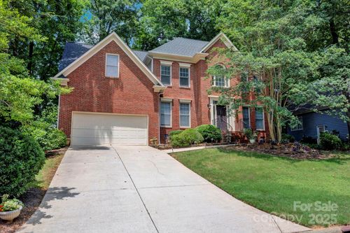 5138 Foxbriar Trl, Charlotte, NC, 28269-0400 | Card Image