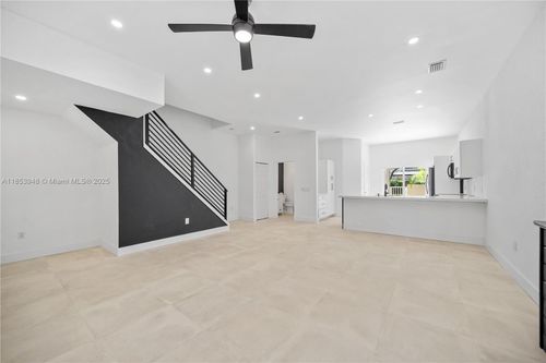 0-2414 Se 21st St, Homestead, FL, 33035-2073 | Card Image