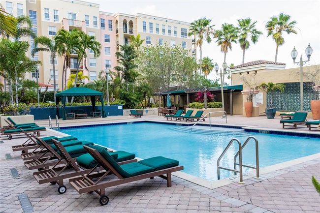 APT-3302 - 520 Se 5 Th Ave, Condo with 3 bedrooms, 2 bathrooms and null parking in Fort Lauderdale FL | Image 31