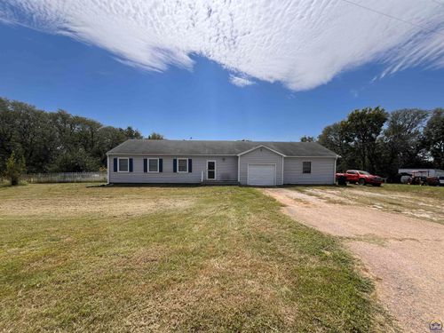 621 Sw 85th St, Wakarusa, KS, 66546-9643 | Card Image