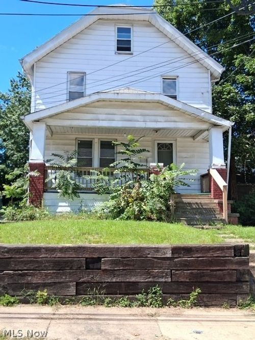 106 Shaker Dr, Akron, OH, 44305-2436 | Card Image