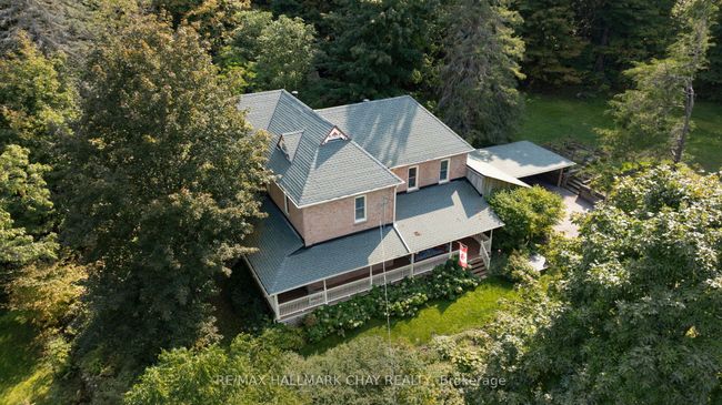 4950 Penetanguishene Rd, House other with 4 bedrooms, 3 bathrooms and 10 parking in Hillsdale ON | Image 6