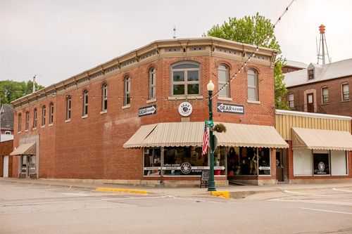 201 N Main Street, Elkader, IA, 52043 | Card Image