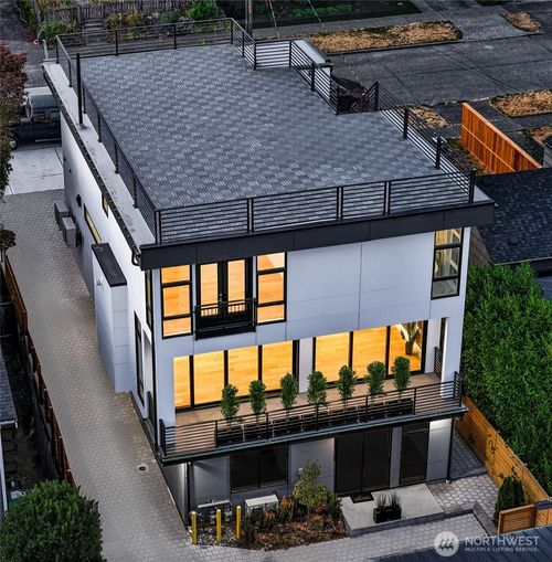 unit-a-4015 A Ne 56th St, Seattle, WA, 98105-2282 | Card Image