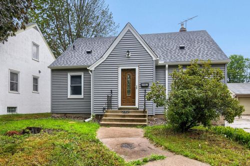 2002 Bush Ave E, Saint Paul, MN, 55119-3914 | Card Image